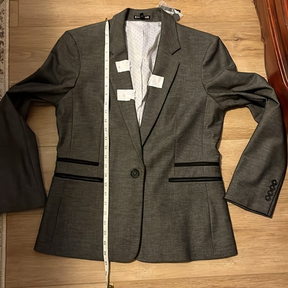 Nwt Express pant suit - 2 pieces - Picture 17 of 17